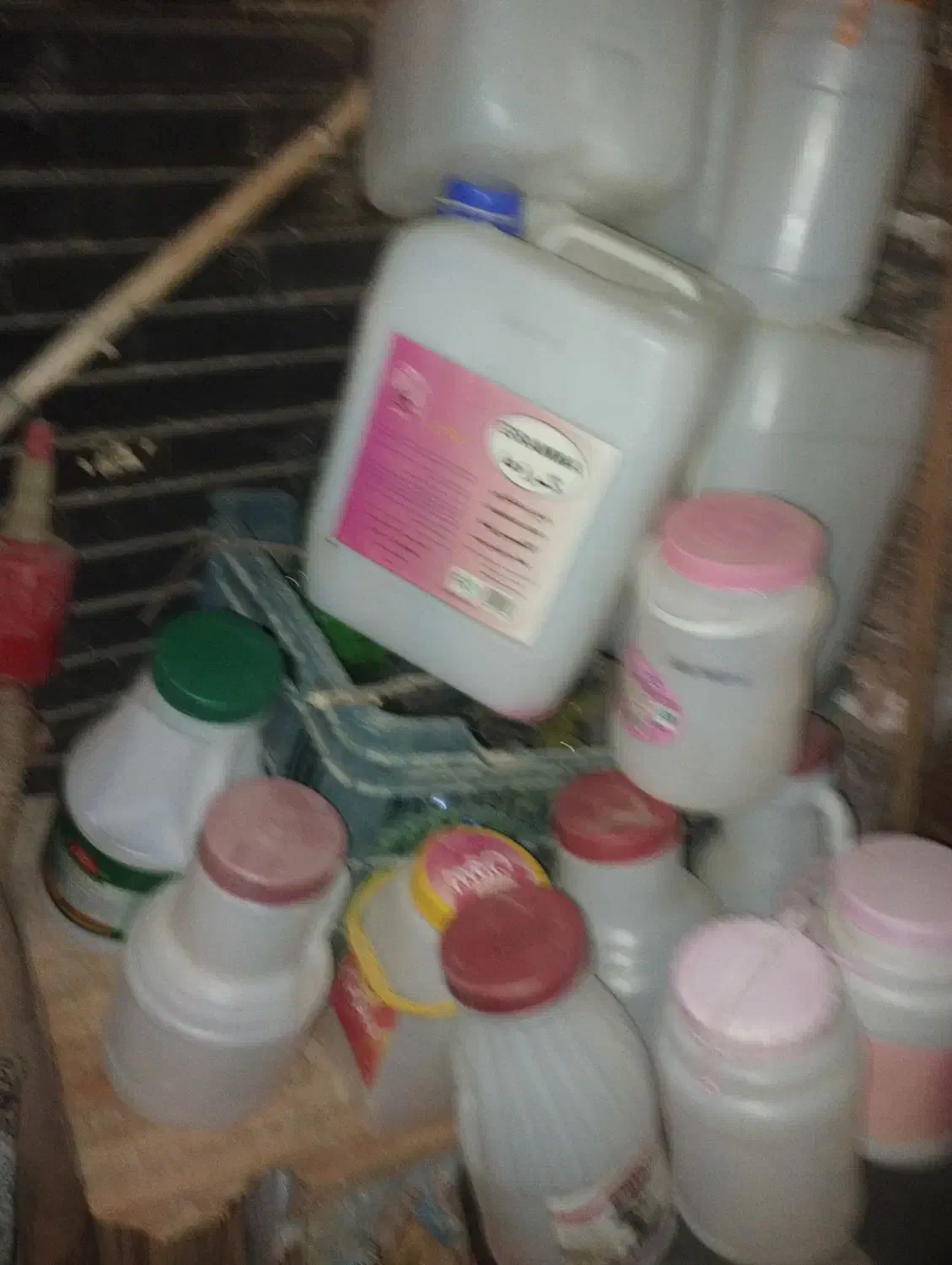 دبه ترشی دوتا703عدد10لیتری|ظروف نگهدارنده، پلاستیکی، یک‌بارمصرف|زاهدان, |دیوار