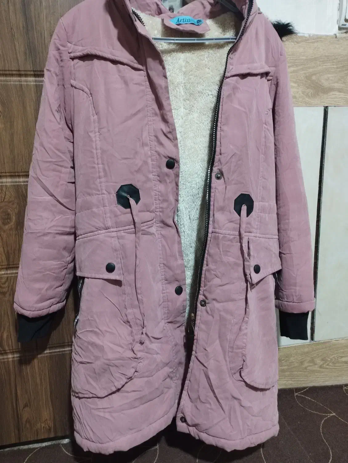 کاپشن و پافر|لباس|محمدشهر, کوی بهار|دیوار