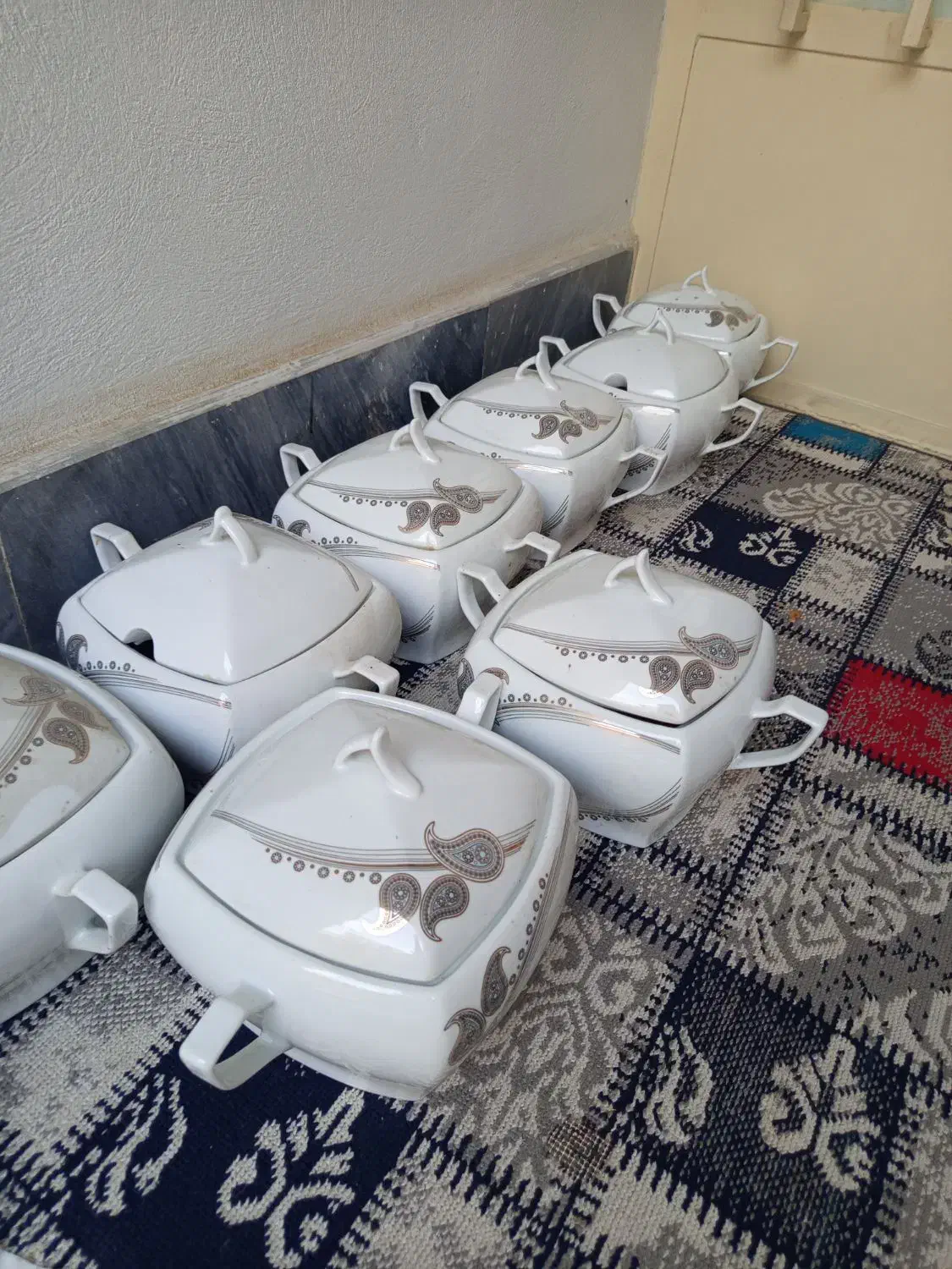 حراج ظروف چینی کلی تکی|ظروف سرو و پذیرایی|گنبد کاووس, |دیوار