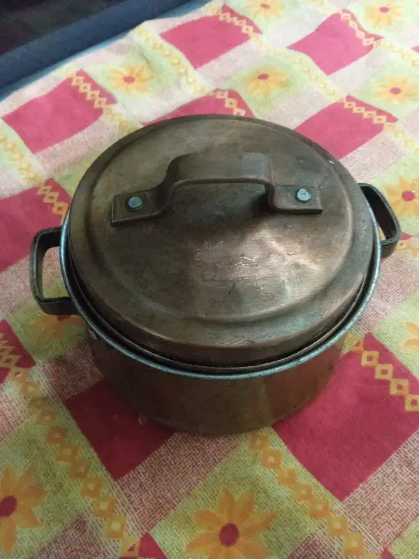 قابلمه مسی|ظروف پخت‌وپز|قم, نیروگاه|دیوار