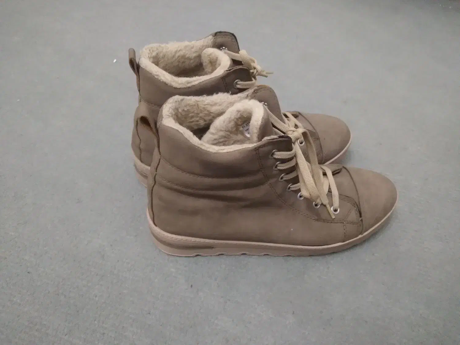 نیم بوت|کیف، کفش، کمربند|شهریار, شهریار|دیوار