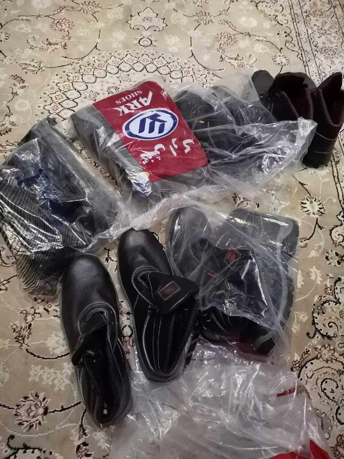 کفش ایمنی|کیف، کفش، کمربند|شاهینشهر, فردوسی|دیوار