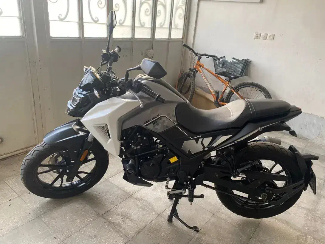 na180|موتورسیکلت|لنجان, |دیوار