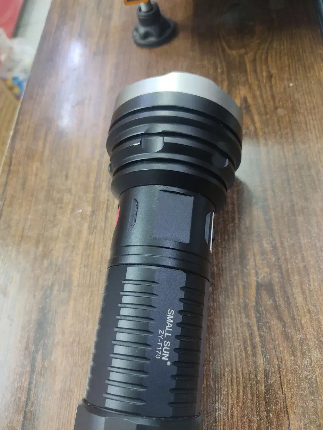 چراغ قوه بسیار قوی اسمال سان مدل تی ۱۷۰|کوهنوردی و کمپینگ|گنبد کاووس, |دیوار