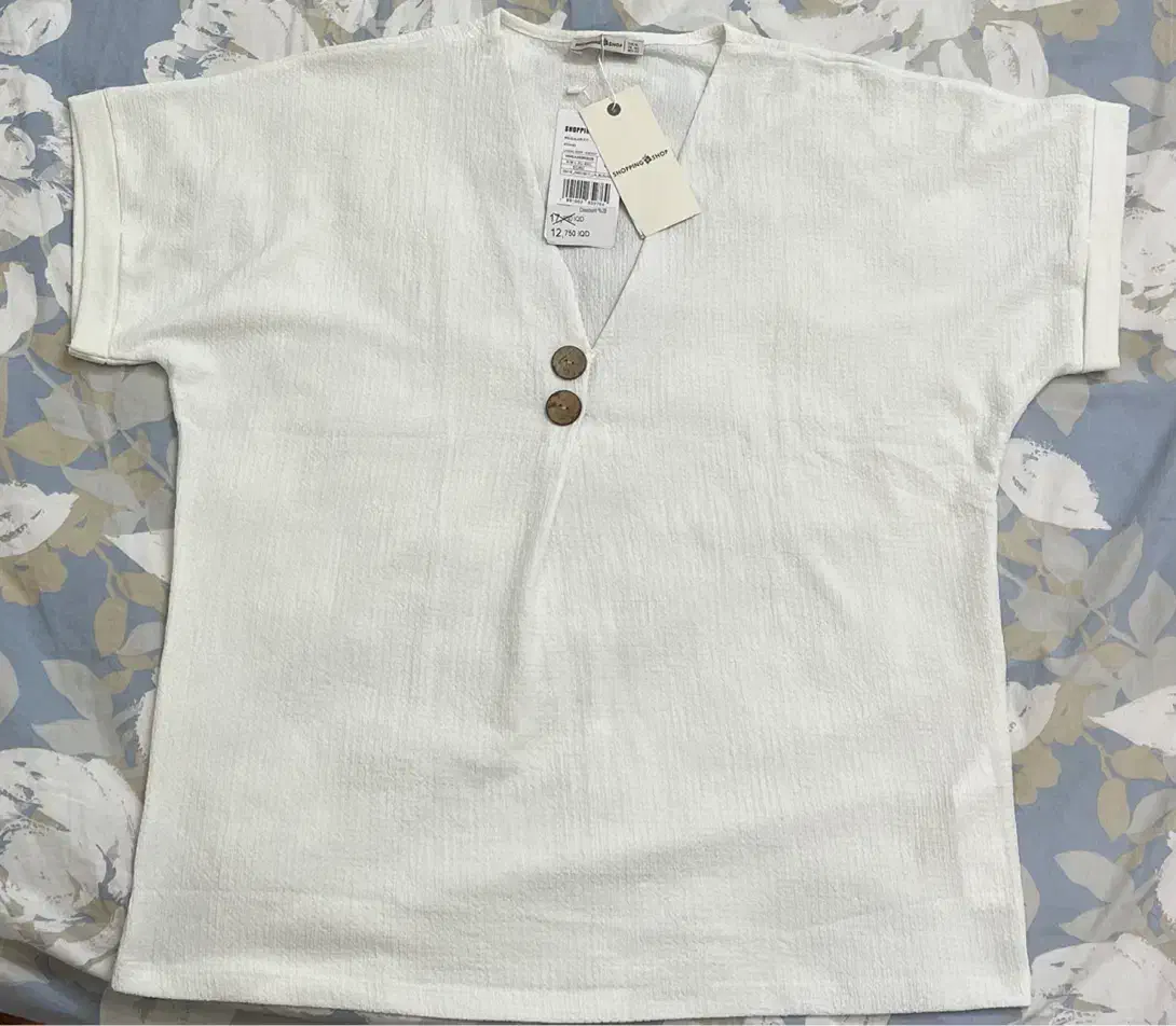 لباس زنانه|لباس|قم, باغ کرباسی|دیوار