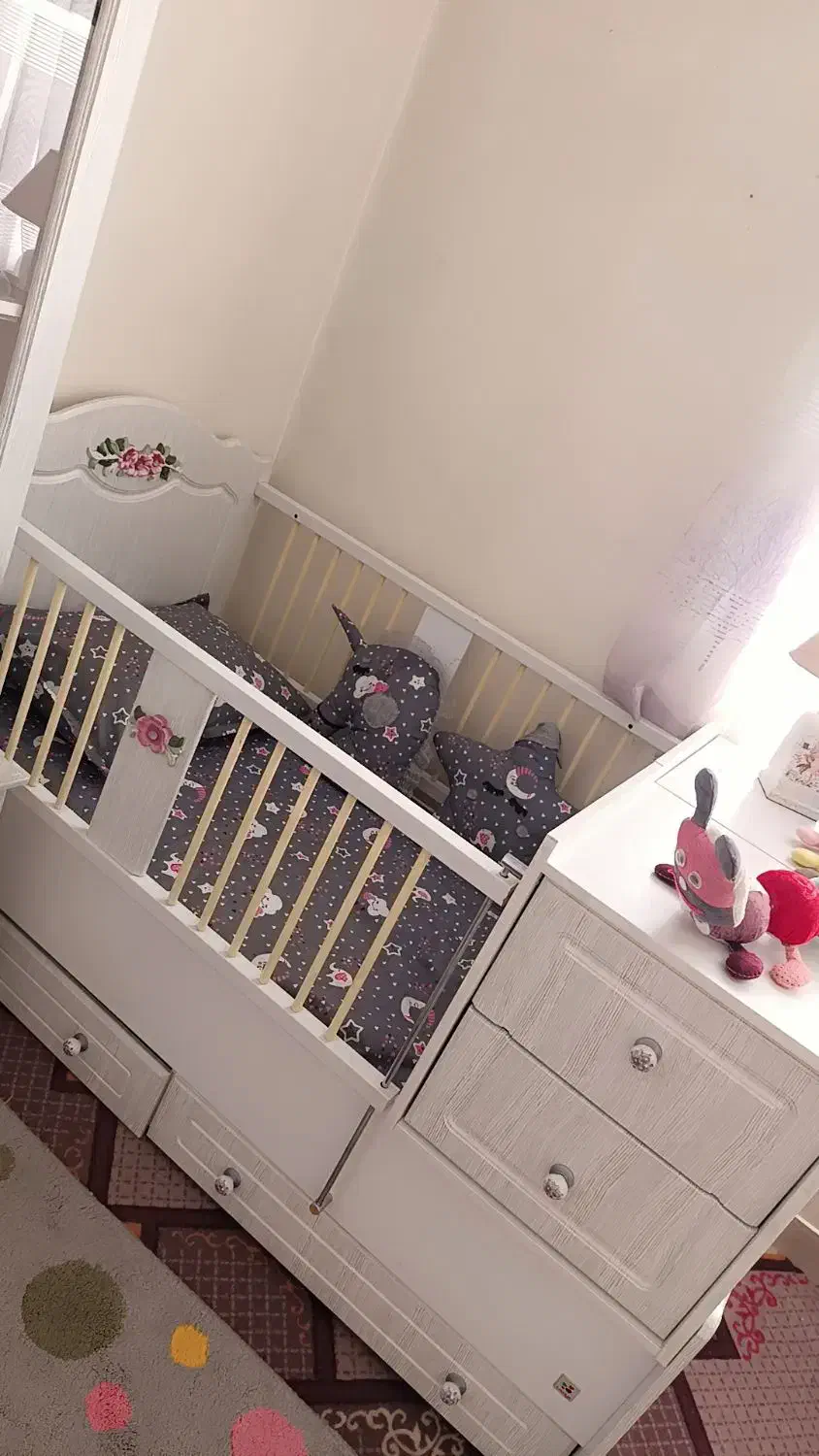 تخت و کمد بچه|اسباب و اثاث بچه|شهریار, شهرک عباس پور|دیوار