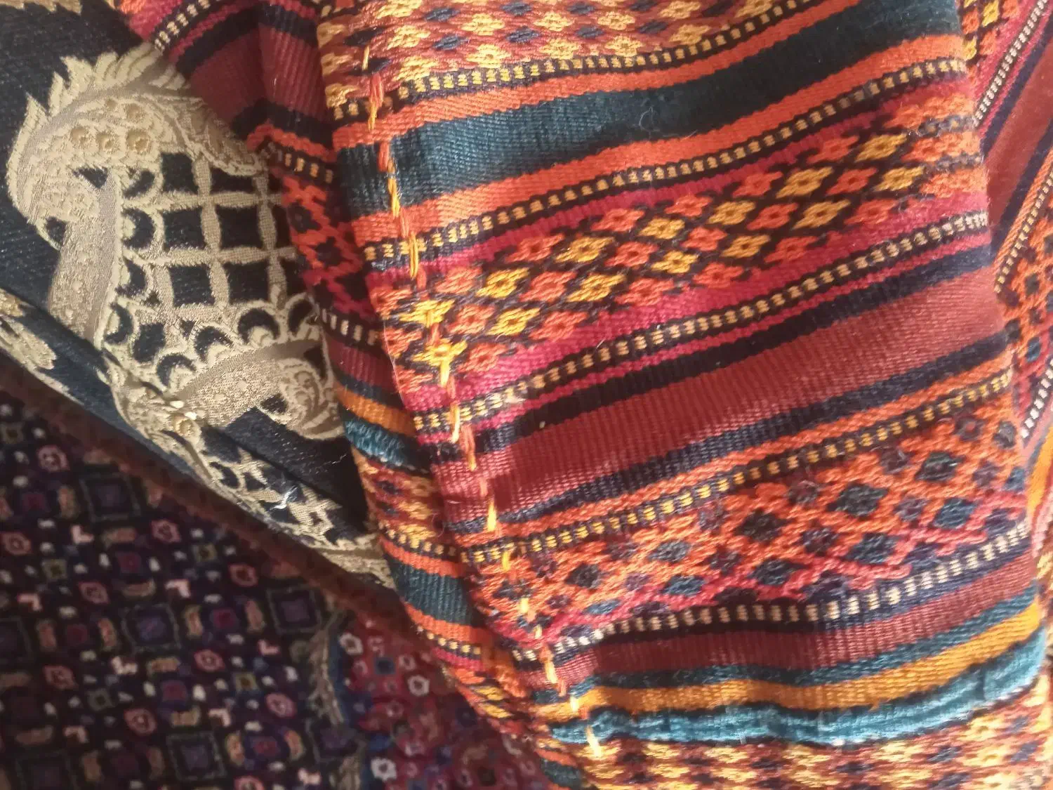 جاجیم خیلی قدیمی|گلیم، جاجیم، گبه|تبریز, |دیوار