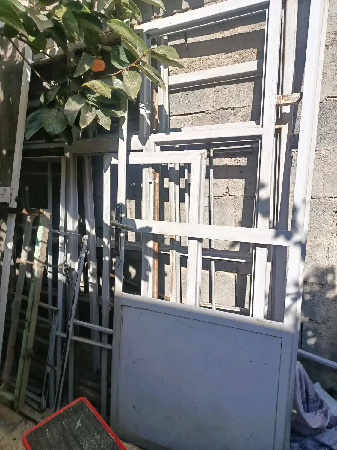 در و پنجره آهنی|مصالح و تجهیزات ساختمان|مراغه, |دیوار