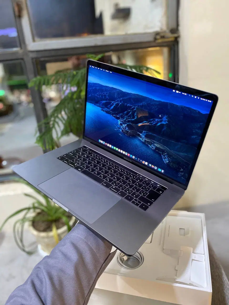 MacBook Pro 2018|رایانه همراه|تهران, فلسطین (میدان انقلاب)|دیوار