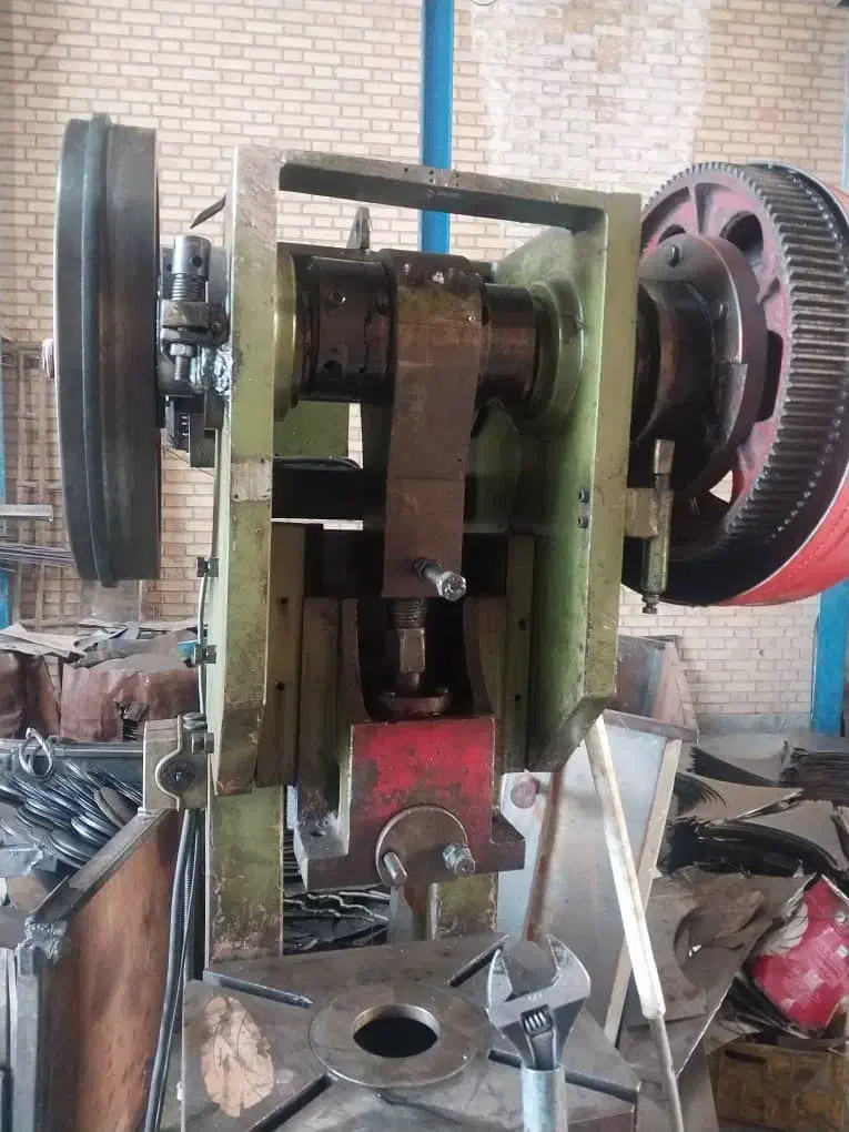 نیروی کار خانوم و آقا پرسکاری|استخدام صنعتی، فنی، مهندسی|پاکدشت, خاتون آباد|دیوار