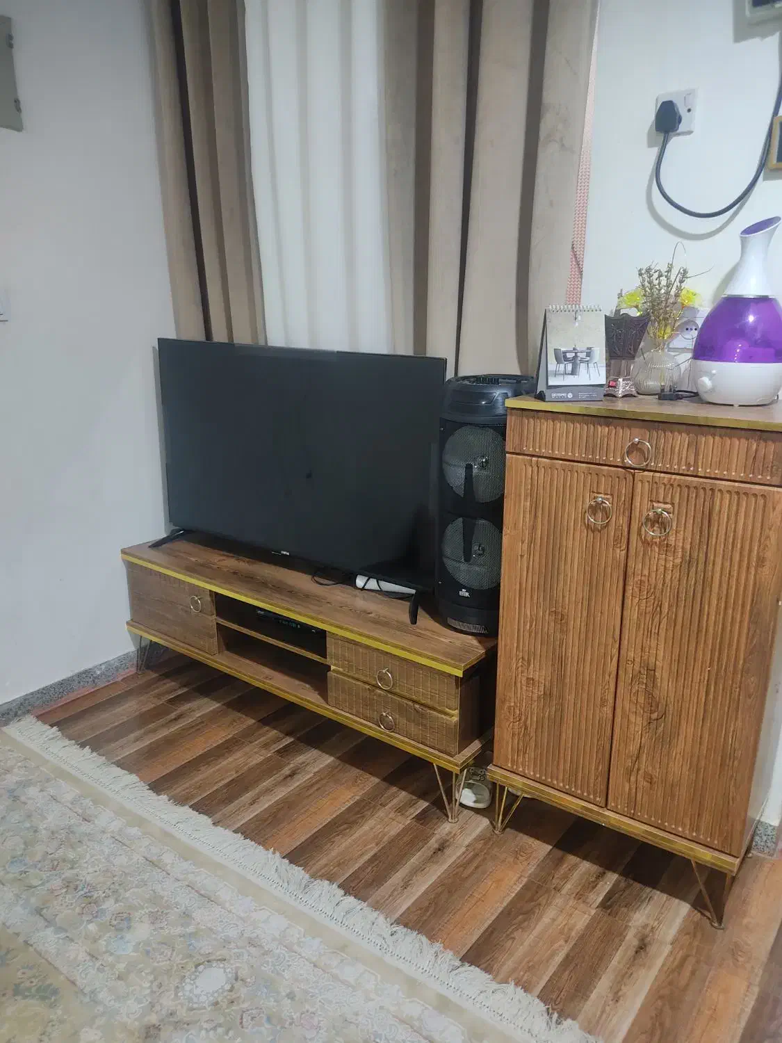 میز TV و جا کفشی|میز تلویزیون|اهواز, کوی رمضان|دیوار