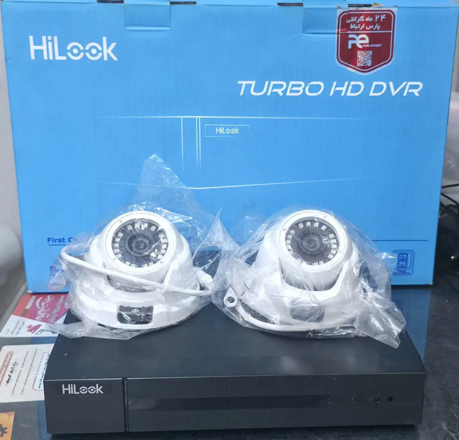 دستگاه ۴ کاناله ی HiLook و دوربین های ۲ مگا|دوربین مداربسته|دزفول, |دیوار