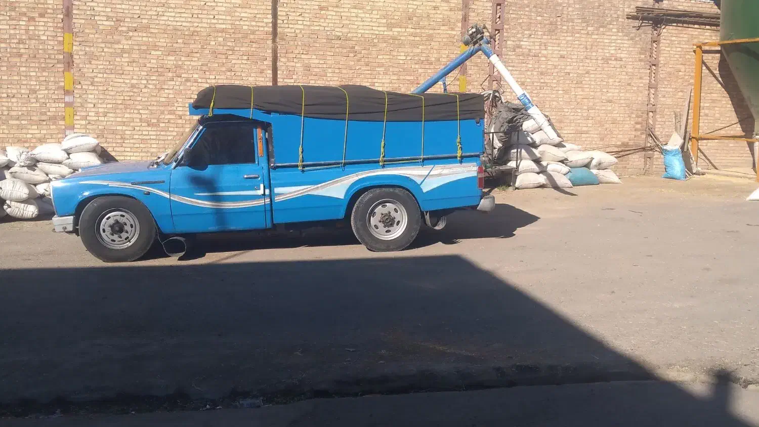 نیسان ۹۶ تناژ پایین|خودرو سواری و وانت|اصلاندوز, |دیوار