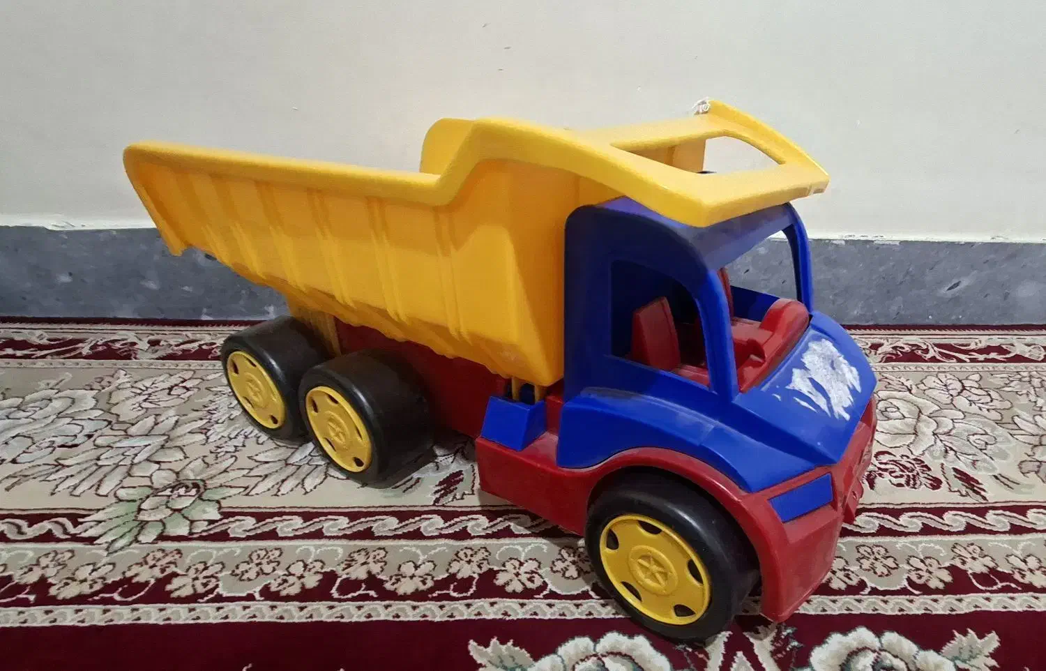 اسباب بازی|اسباب‌‌بازی|یاسوج, |دیوار