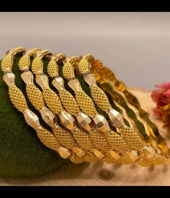 ایسونم|جواهرات|یاسوج, |دیوار