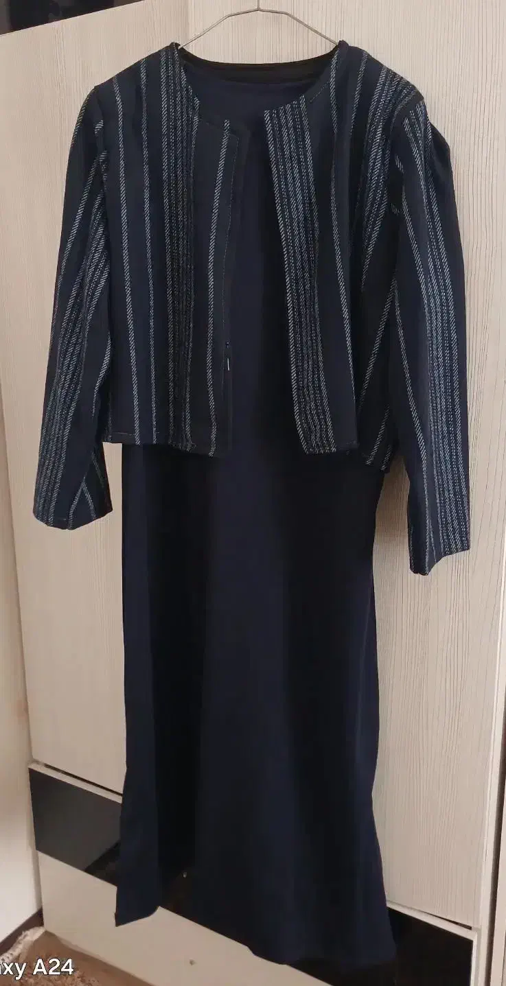 کت وسارافن ضخیم|لباس|اسفراین, |دیوار