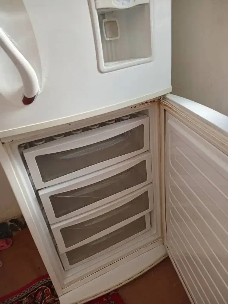 یخچال و فریزر|یخچال و فریزر|آباده, |دیوار