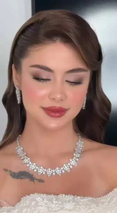 تخفیف میکاپ شنیون|خدمات آرایشگری و زیبایی|مرودشت, ژیان|دیوار