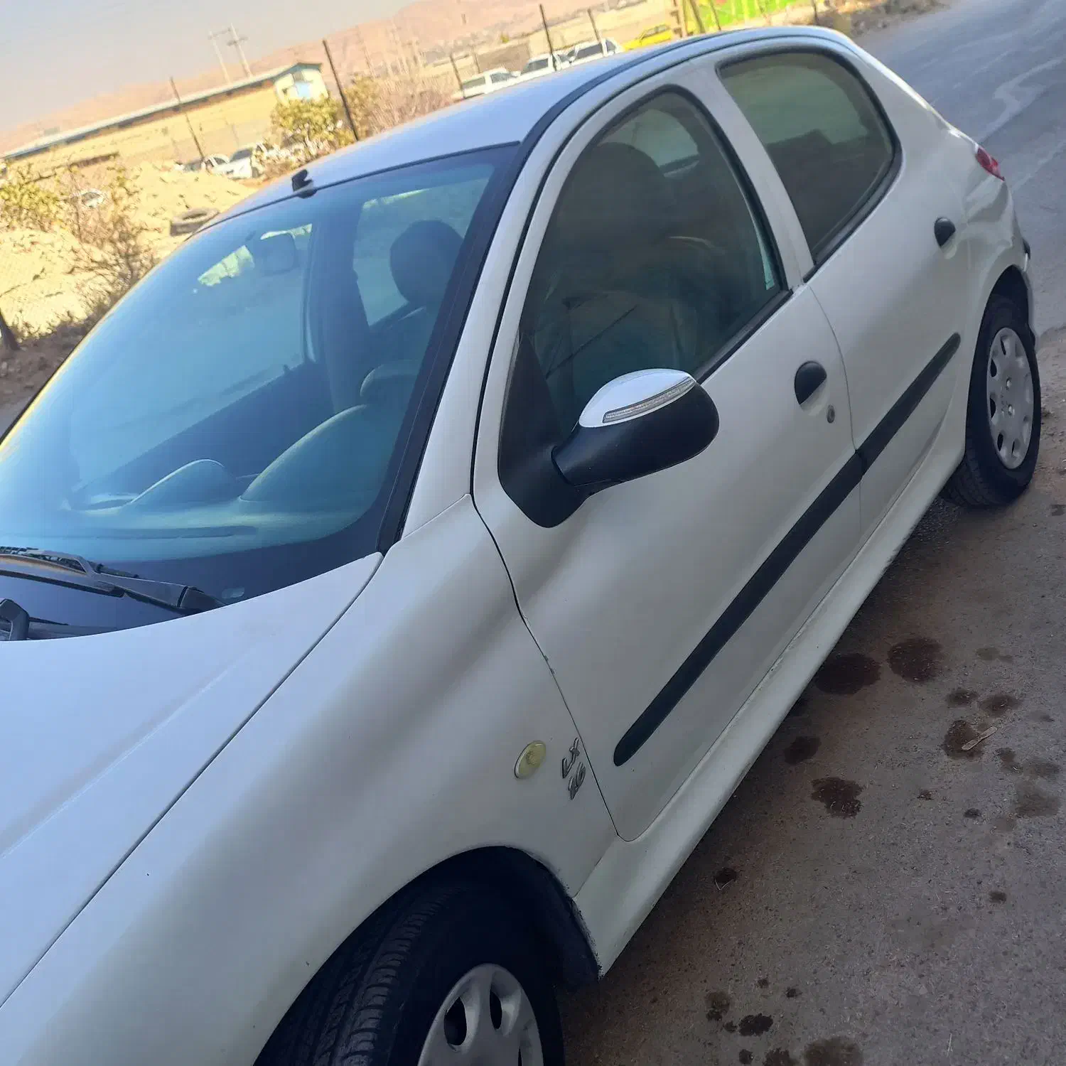 فروش /معاوضه پژو ۲۰۶ فرانسوی مدل ۸۴ سفید|خودرو سواری و وانت|شیراز, دانشگاه شیراز|دیوار