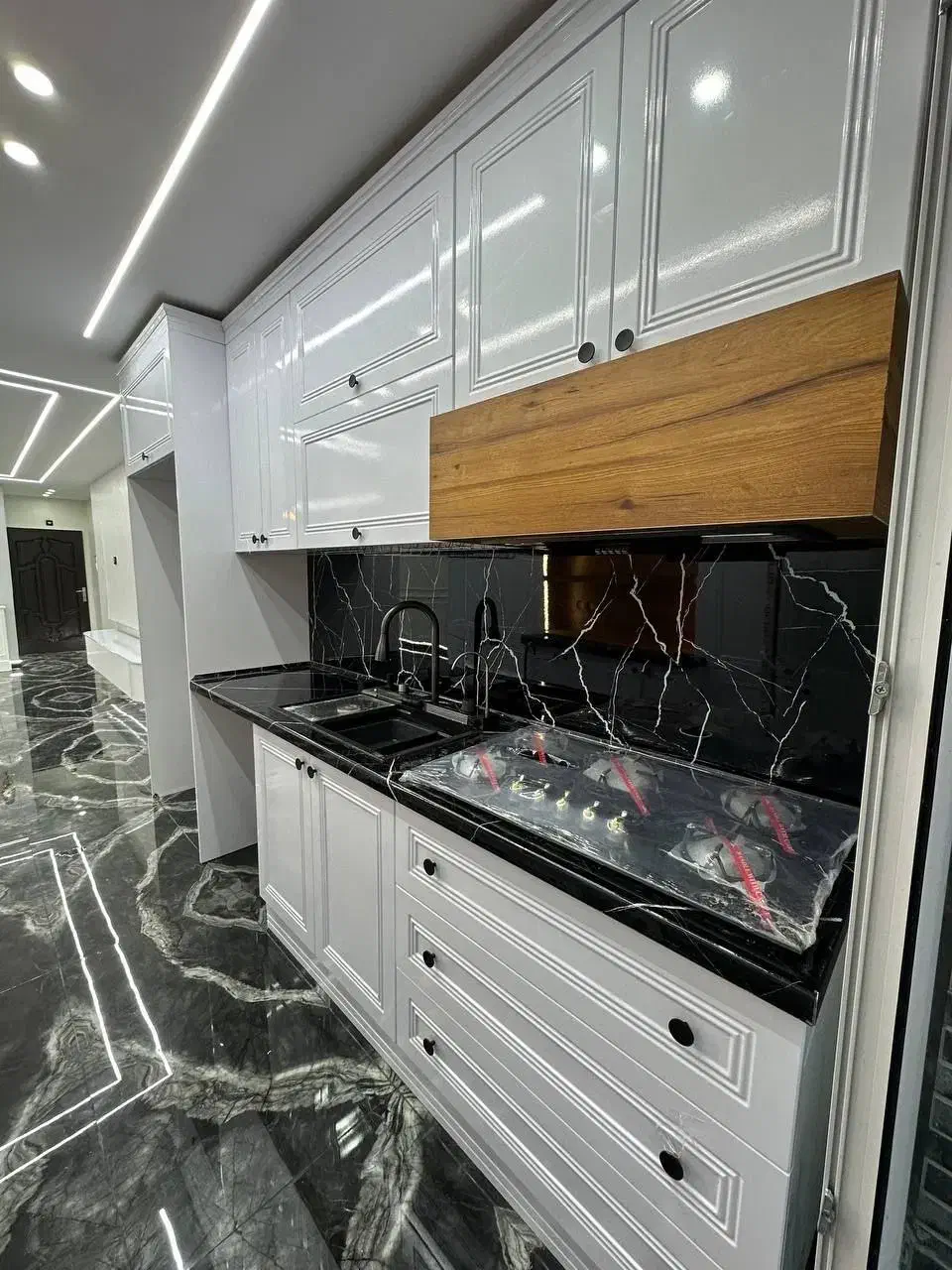 ۶۳متر/فول دیزاین/تاپ لوکیشن/منحصر به فرد/غرق نور|فروش آپارتمان|تهران, شهر زیبا|دیوار