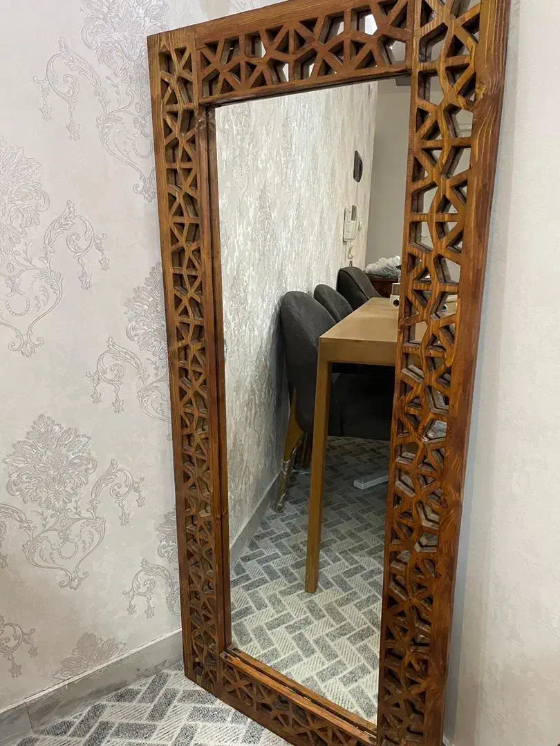 آینه قدی|آینه|شیراز, شیمی گیاه|دیوار