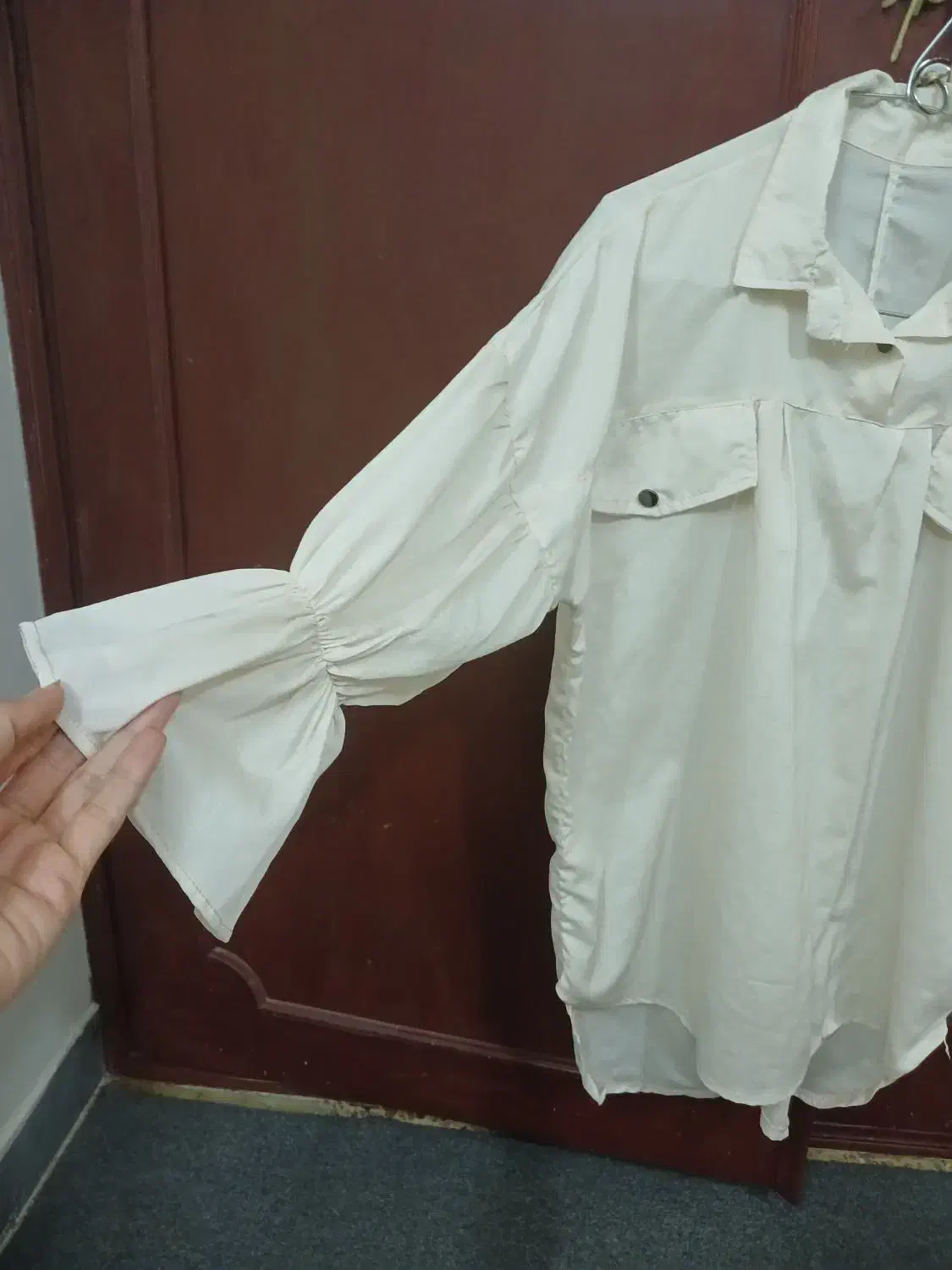 تعدادی لباس نو|لباس|خرم‌آباد, |دیوار