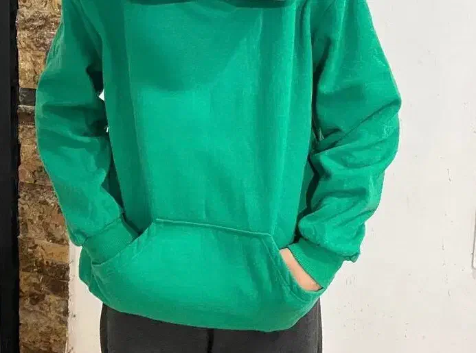 هودی|لباس|رشت, جانبازان|دیوار