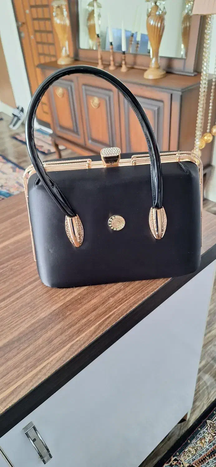 کیف|کیف، کفش، کمربند|صفادشت, |دیوار