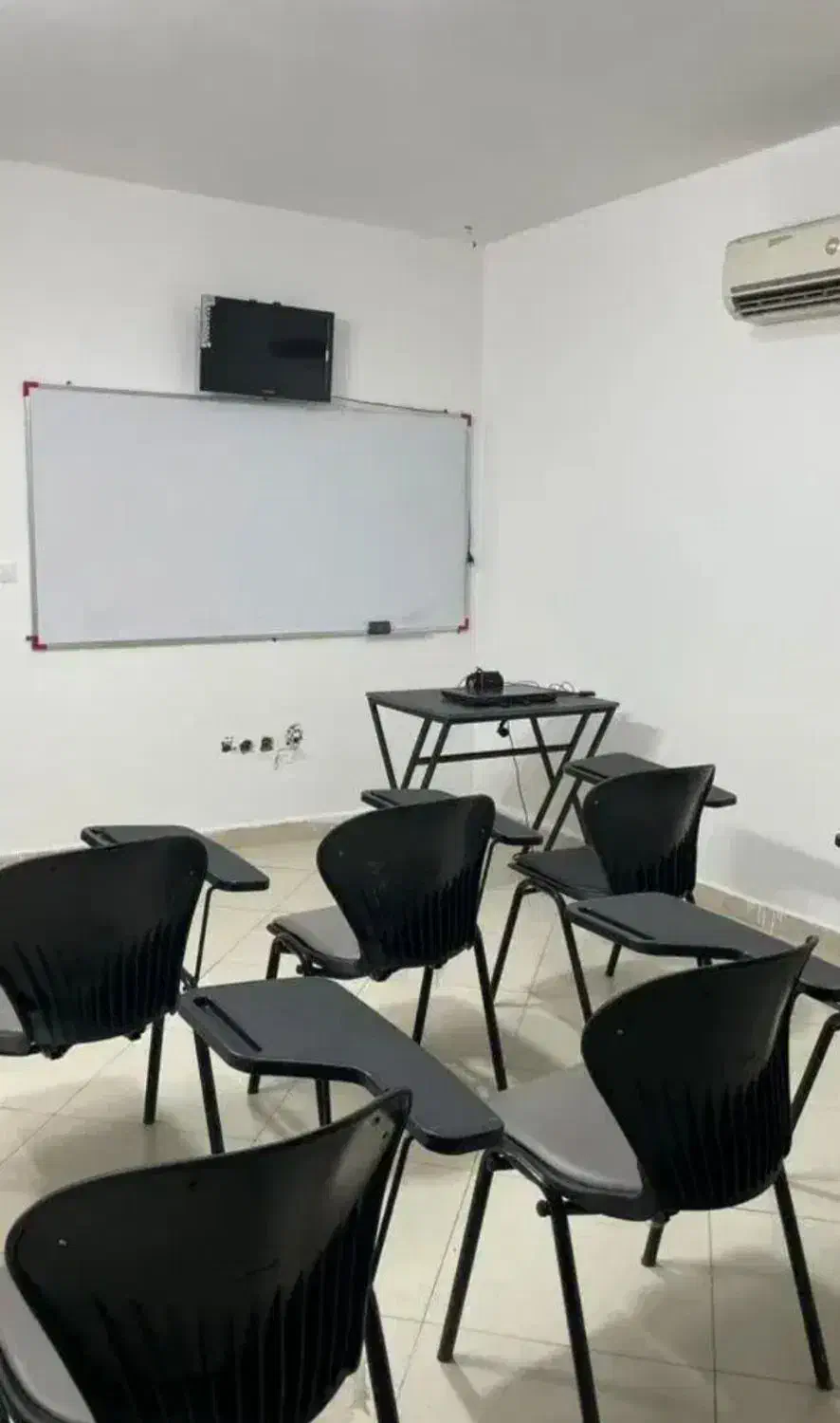 اجاره کلاس و فضای اموزشی|اجارهٔ کوتاه‌مدت دفتر کار و فضای آموزشی|مشهد, آزادشهر|دیوار