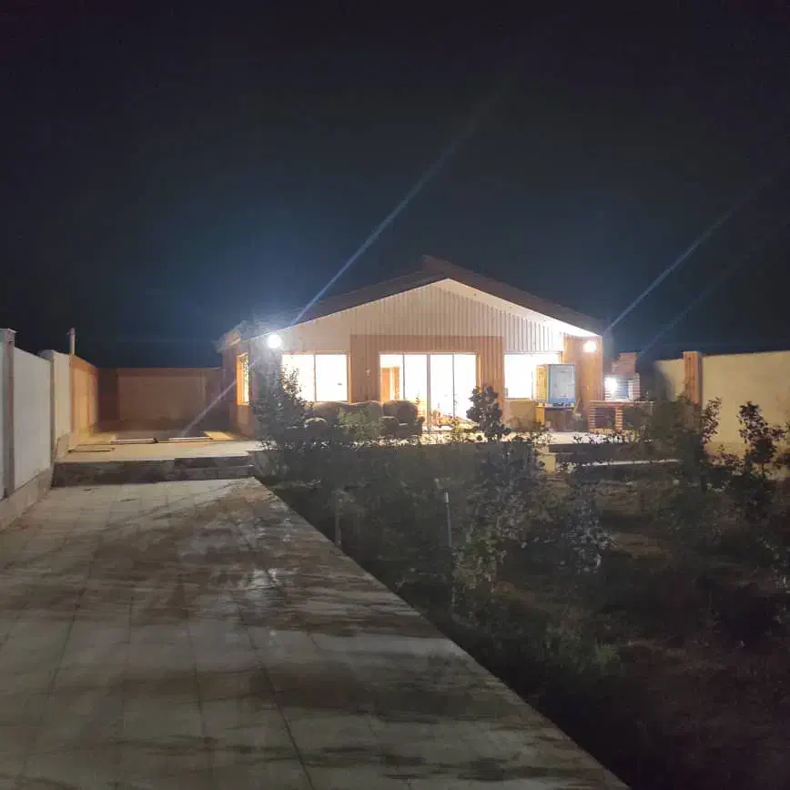 باغ داخل شهرک با تمام امکانات از قبیل نگهبان|فروش خانه و ویلا|اردستان, |دیوار