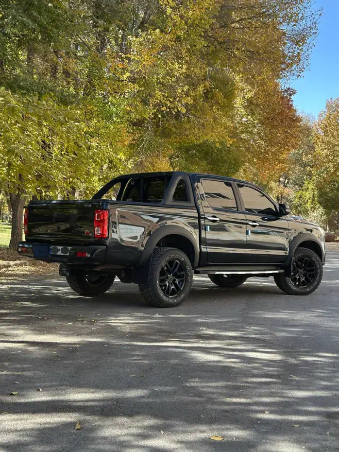 KMC T8 1402|خودرو سواری و وانت|اصفهان, مرداویج|دیوار