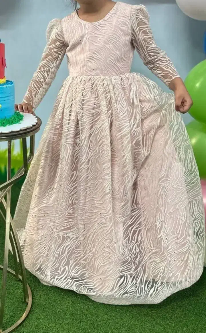 لباس عروس دخترانه سایز۵تا۷سالگی|لباس|تربت‌حیدریه, داروپخش|دیوار