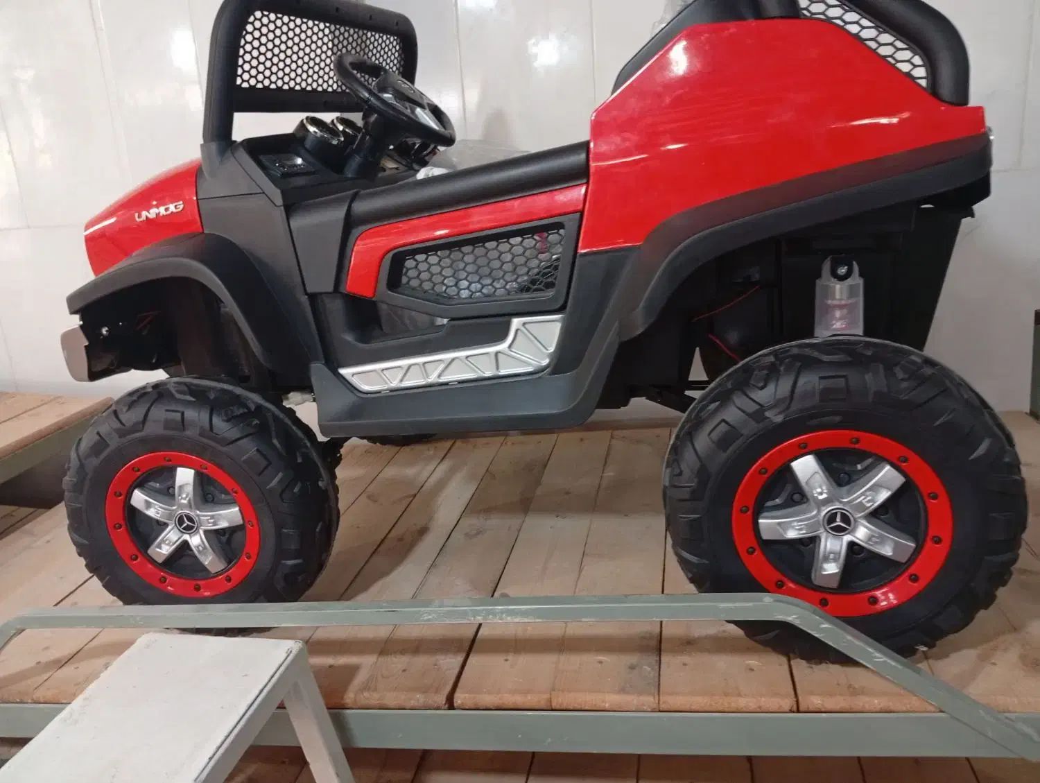 فروش ماشین برقی|اسباب‌بازی بچه|خورموج, |دیوار