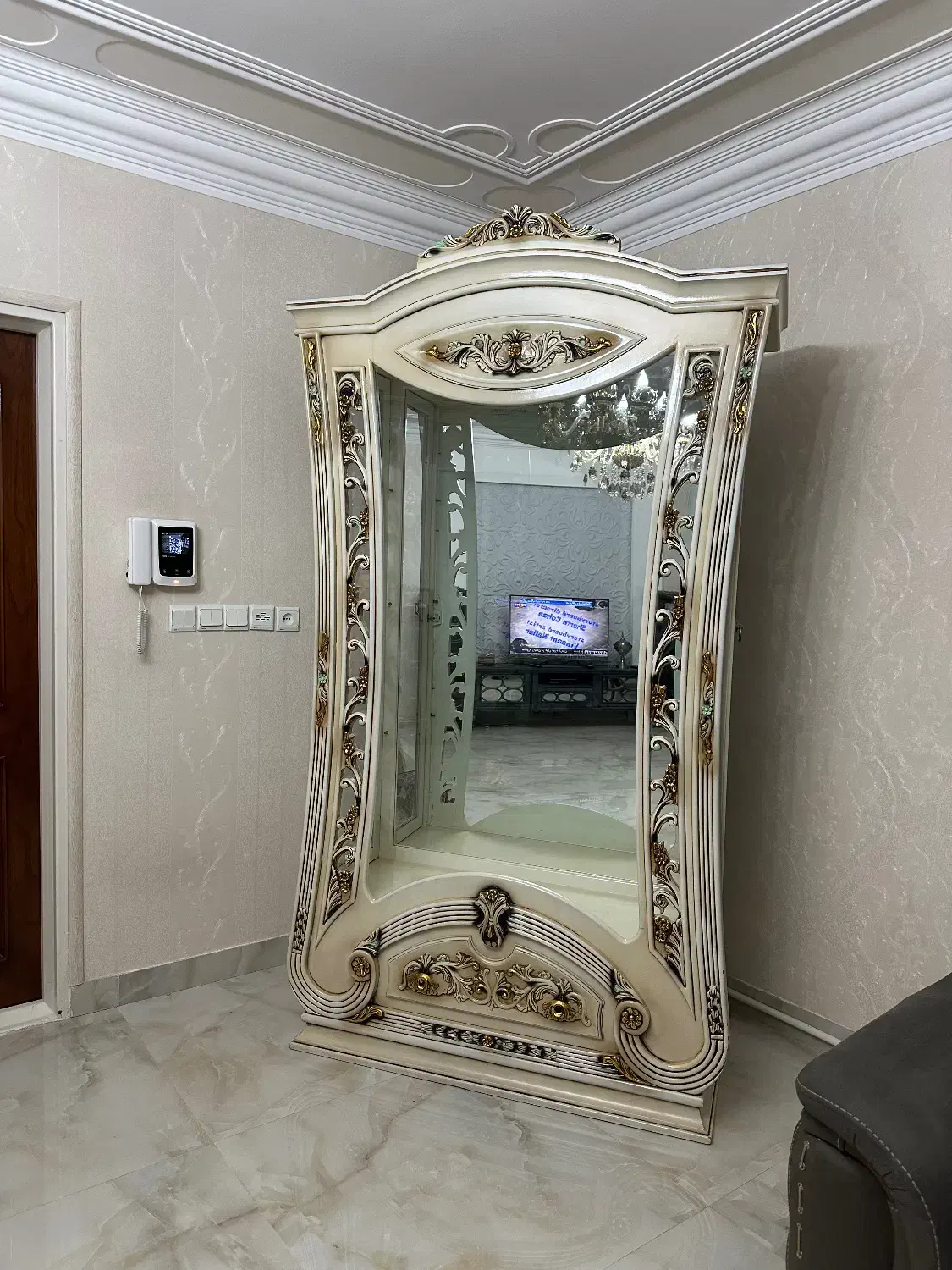 بوفه چوبی|بوفه، ویترین، کنسول|اردبیل, |دیوار