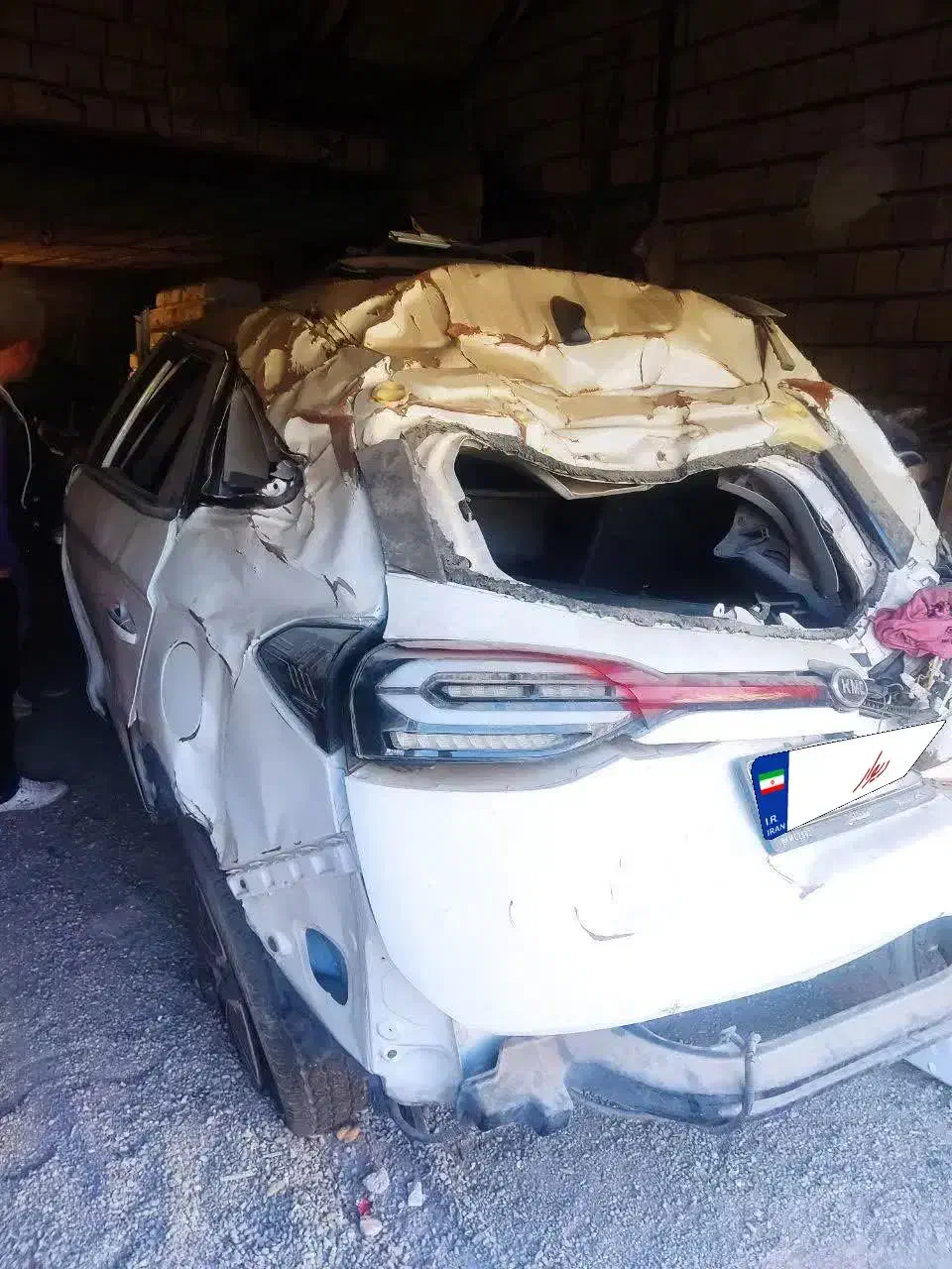 ماشین تصادفی|خودرو سواری و وانت|قم, شهرک مهدیه (مدرس)|دیوار