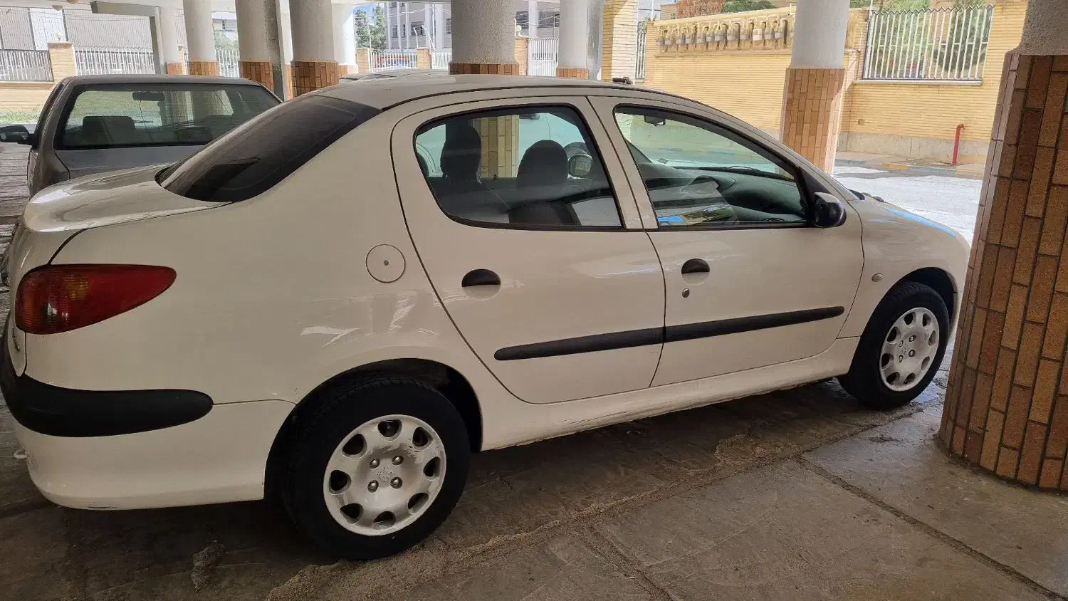206 sd v8 مدل ۹۳ بدون رنگ|خودرو سواری و وانت|فولادشهر, C5|دیوار