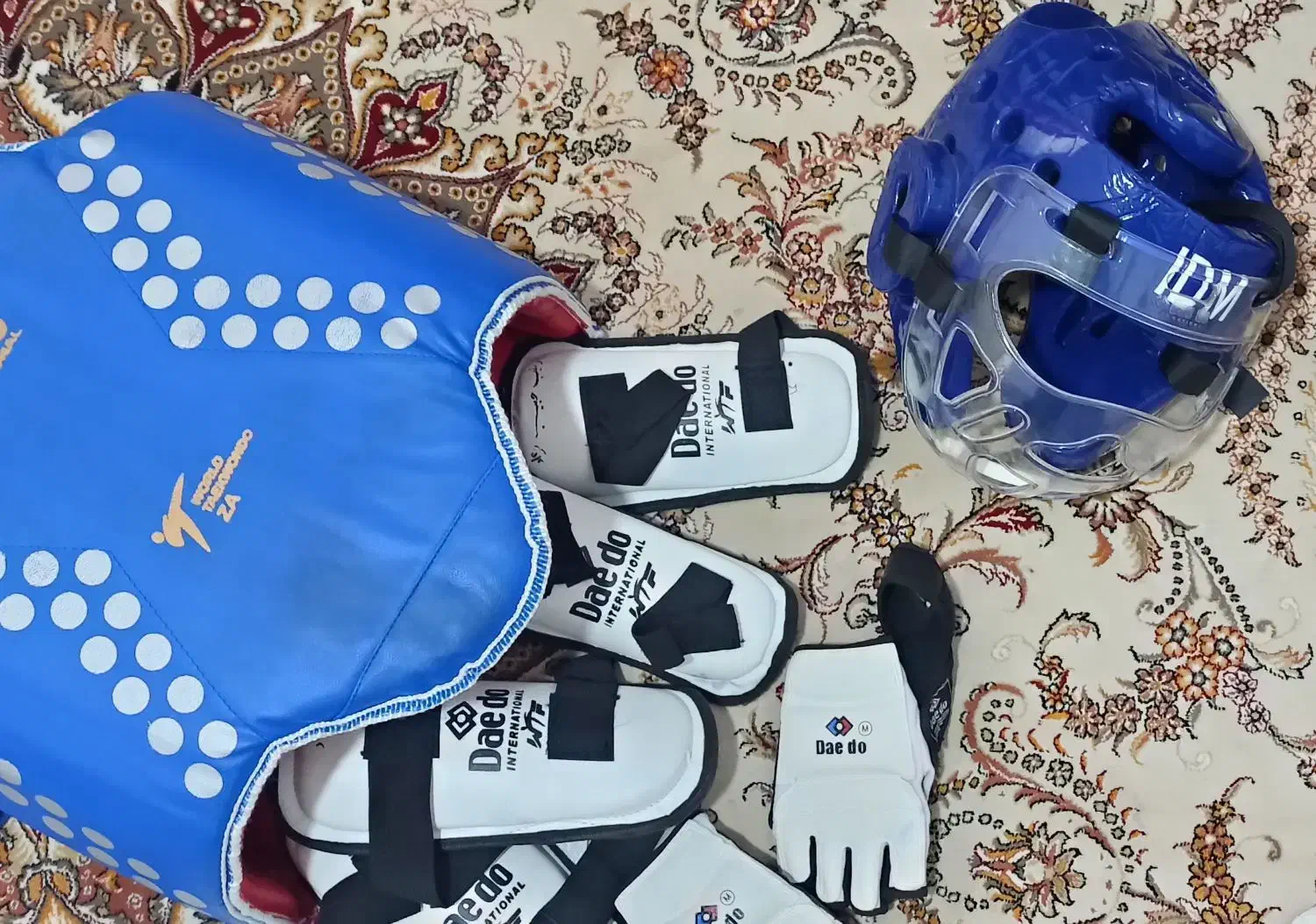 وسایل تکواندو|تجهیزات ورزشی|یاسوج, |دیوار