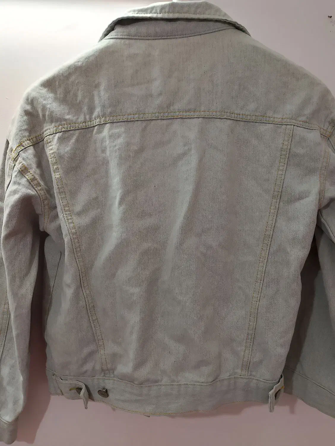 کت لی|لباس|گلبهار, شهر جدید گلبهار|دیوار