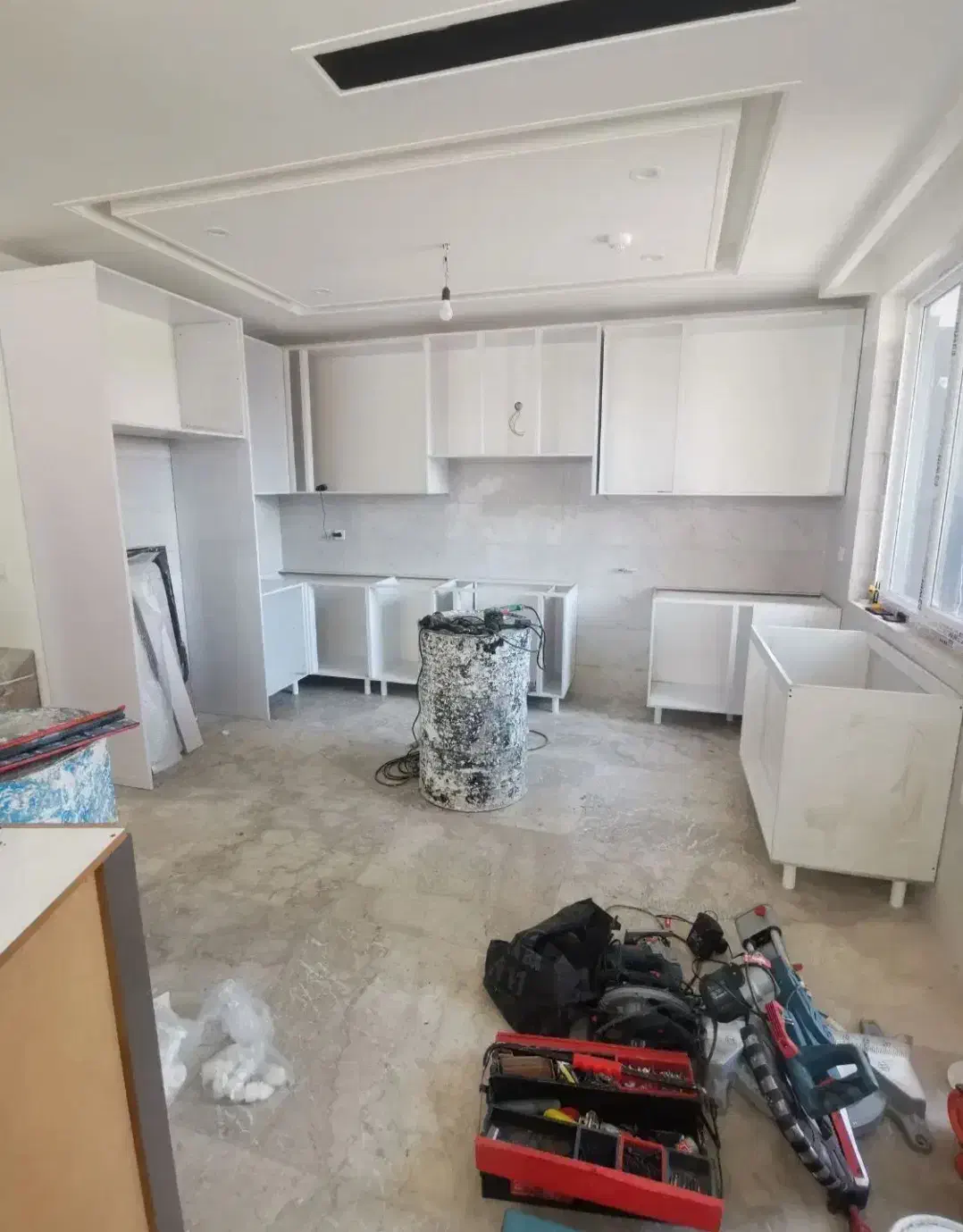 نصاب تعمیرات کابینت دکورمغازه سیار بوشهر عالیشهر|خدمات پیشه و مهارت|بوشهر, |دیوار