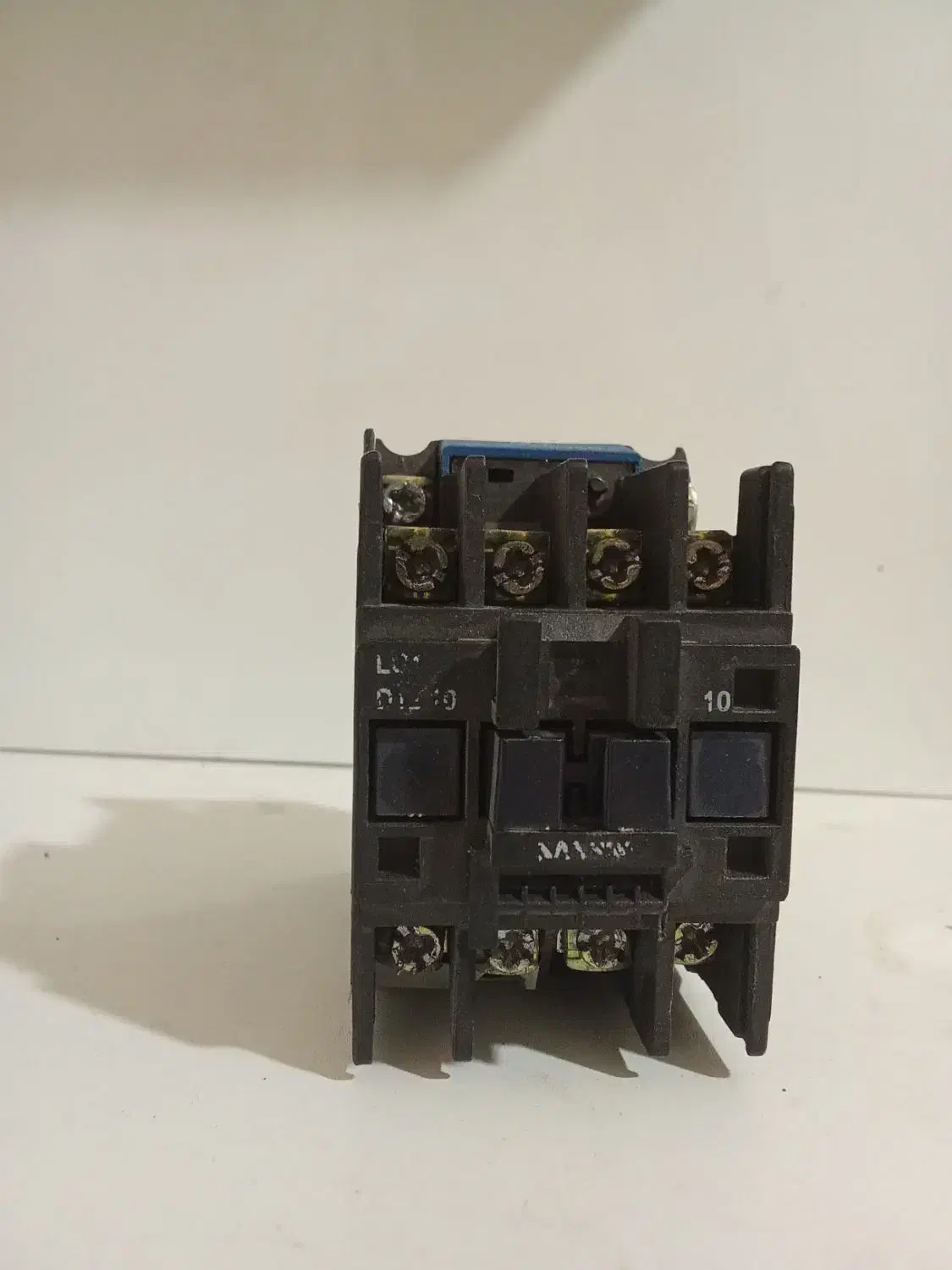 کنتاکتور. بی متال|ابزارآلات|قم, هفت تیر|دیوار