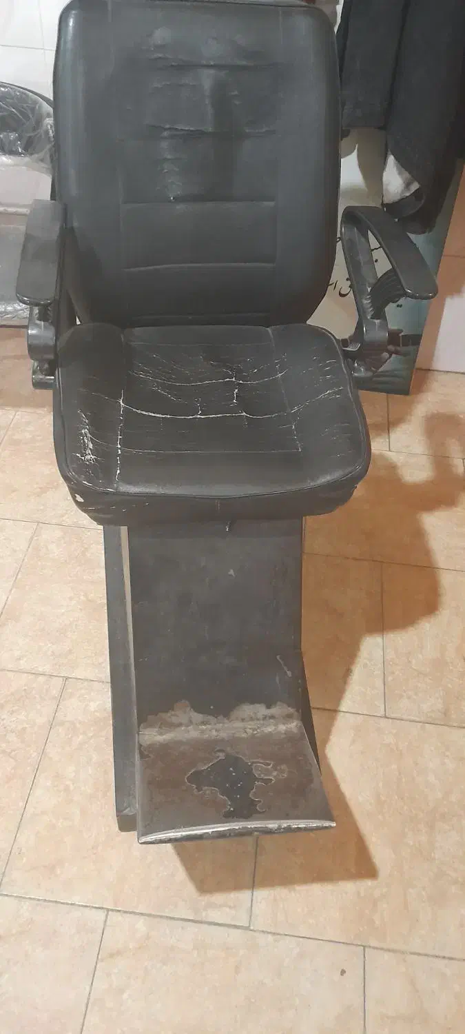 صندلی اصلاح|آرایشگاه و سالنهای زیبایی|ارومیه, |دیوار