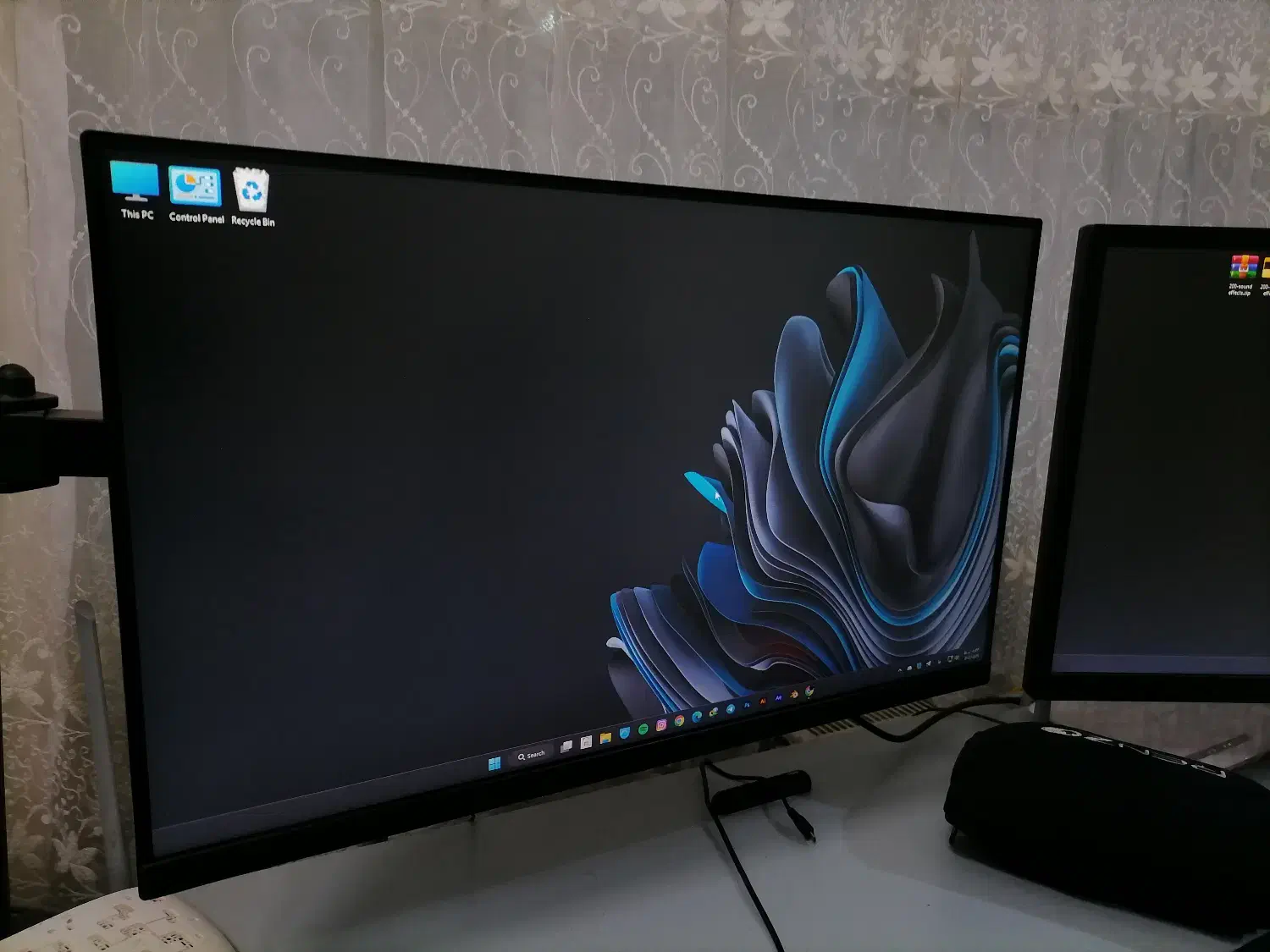 مانیتور 165 هرتز UltraGear|قطعات و لوازم جانبی رایانه|تهران, میدان ولیعصر|دیوار
