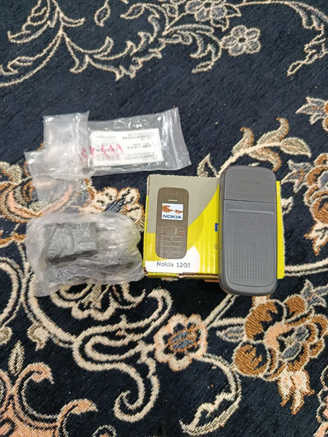 نوکیا1208نو با کارتن وشارژر|موبایل|اردکان, |دیوار