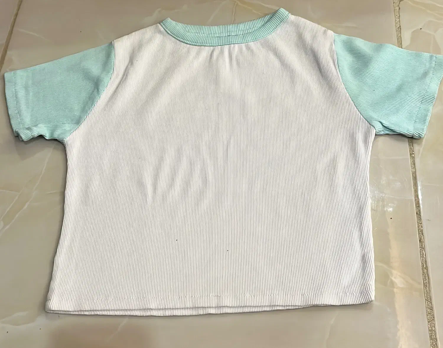 کراپ تیشرت|لباس|رشت, نامجو|دیوار