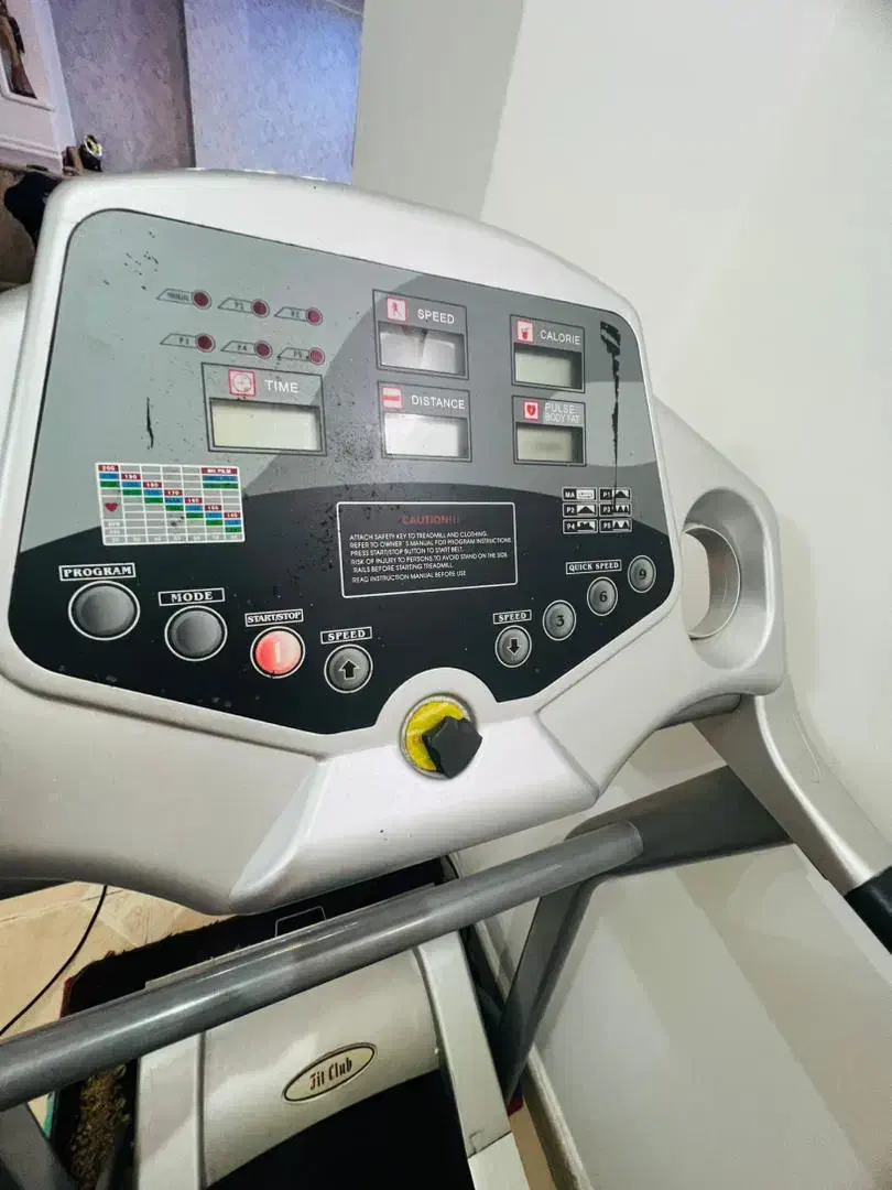 تردمیل هوشمند( فیت کلاب )|تجهیزات ورزشی|نور, |دیوار