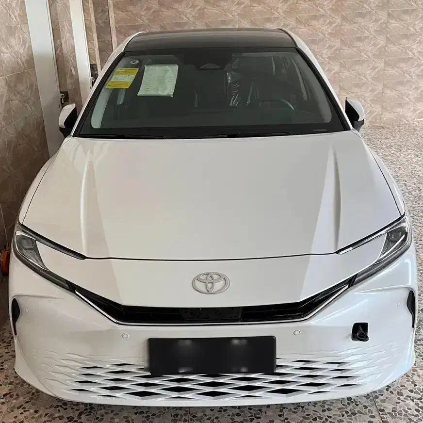 تویوتا کمری هیبرید ۲/۵ لیتری ۲۰۲۵|خودرو سواری و وانت|رودسر, |دیوار