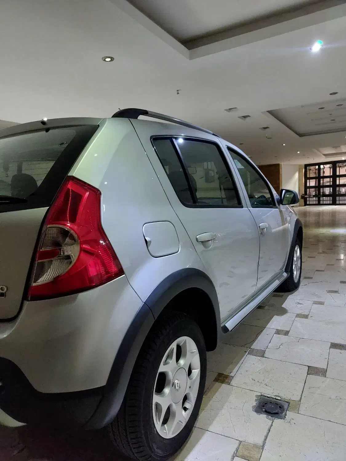 ساندرو است وی اتوماتیک کم کار|خودرو سواری و وانت|تهران, حکیمیه|دیوار