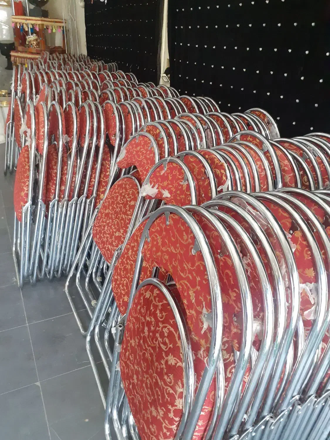 اجاره و کرایه صندلی میز و ظروف چینی|خدمات پذیرایی، مراسم|بروجرد, |دیوار