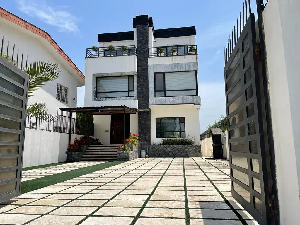 اجاره روزانه ویلا استخردار نوساز لوکس مدرن|اجارهٔ کوتاهمدت ویلا و باغ|رویان, |دیوار