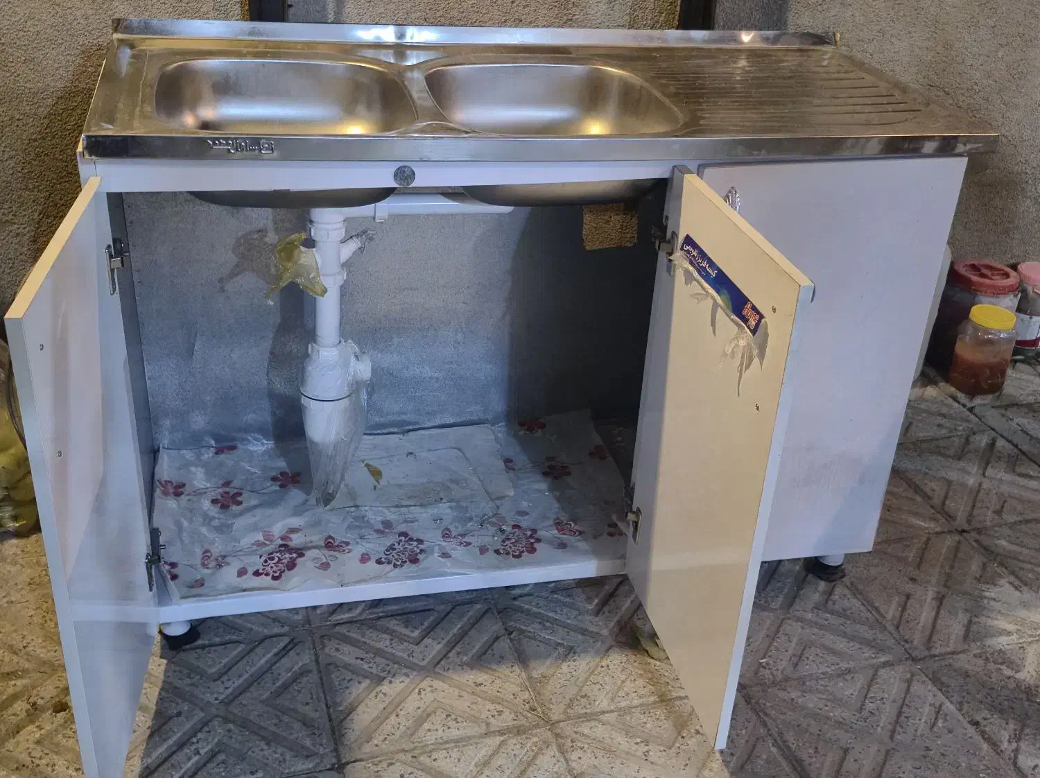 سینک به همراه کابینت ظرف شویی|مصالح و تجهیزات ساختمان|مراغه, |دیوار